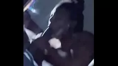 Redare Ebony MILF dă o muie intensă de adâncime - spermă în gură