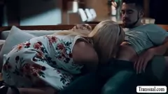 Afspelen T-Girl stiefgezin Taboe: Jamie French en haar grote tieten