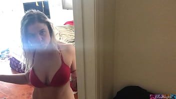 Play Women with big breasts and big ass who have it in a group with a black guy who penetrates them from behind