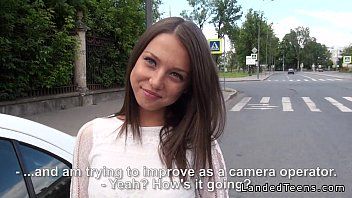 Reproduzir A mulher russa faz sexo com um cara sexy e lindo com um orgasmo interno