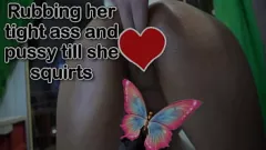 Jouer Huilé ! SxyGamingGirl devient mouillée et sauvage avec une culotte massée